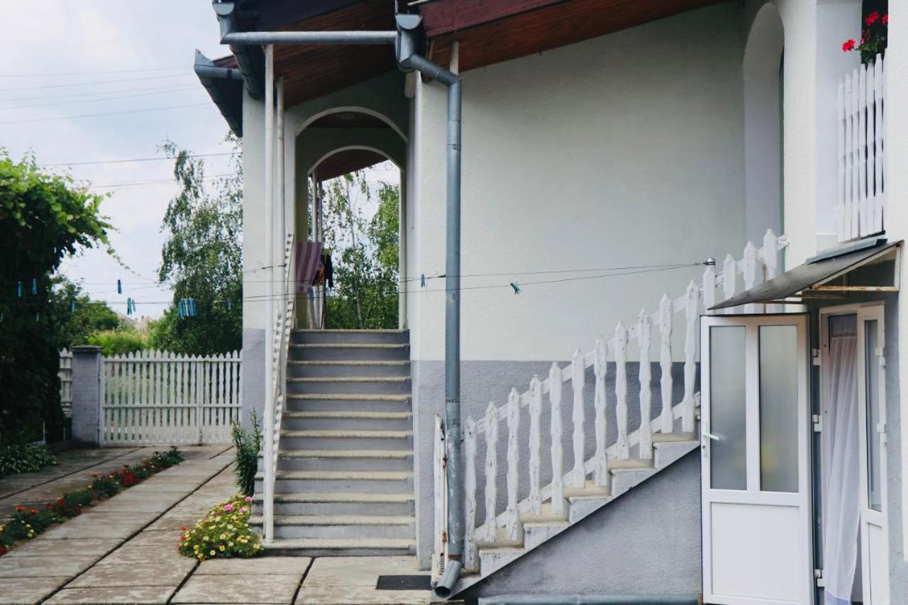 Садиба Анна - Термальні Води Косино Zapson Exterior photo