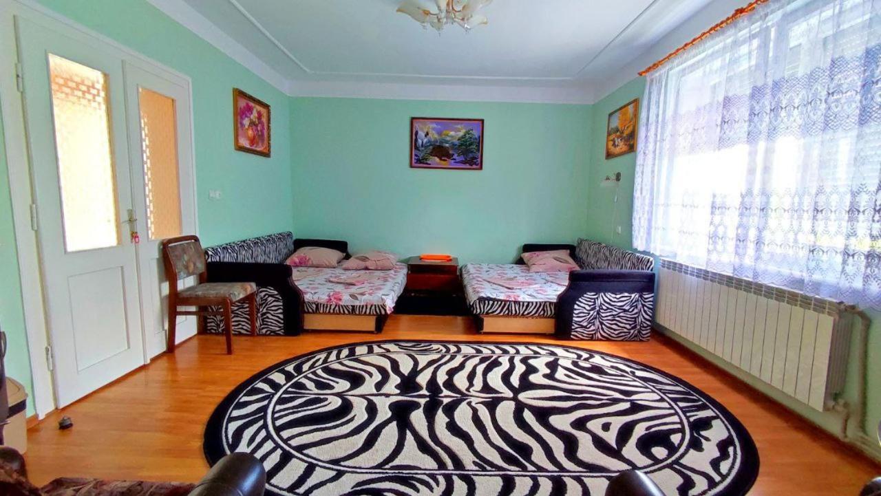 Садиба Анна - Термальні Води Косино Zapson Exterior photo