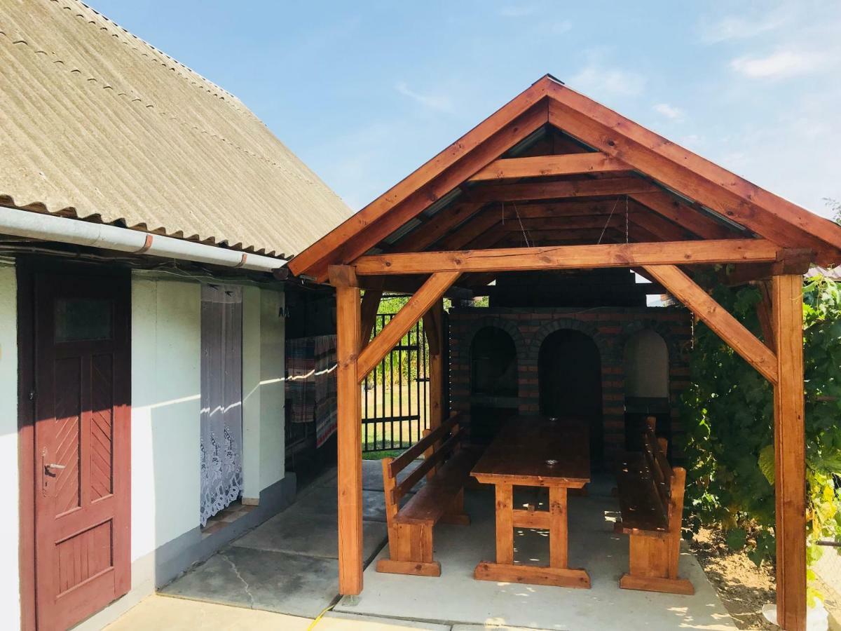 Садиба Анна - Термальні Води Косино Zapson Exterior photo